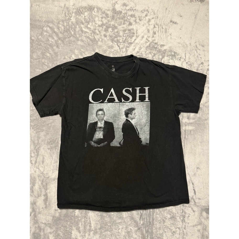 Johnny Cash T-Shirt Mens XL Black Graphic Tee Man in Black Nashville TN Photo